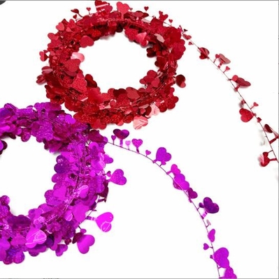 Love color strips pull flower decoration, Valentine's Day wreath love wire wreath